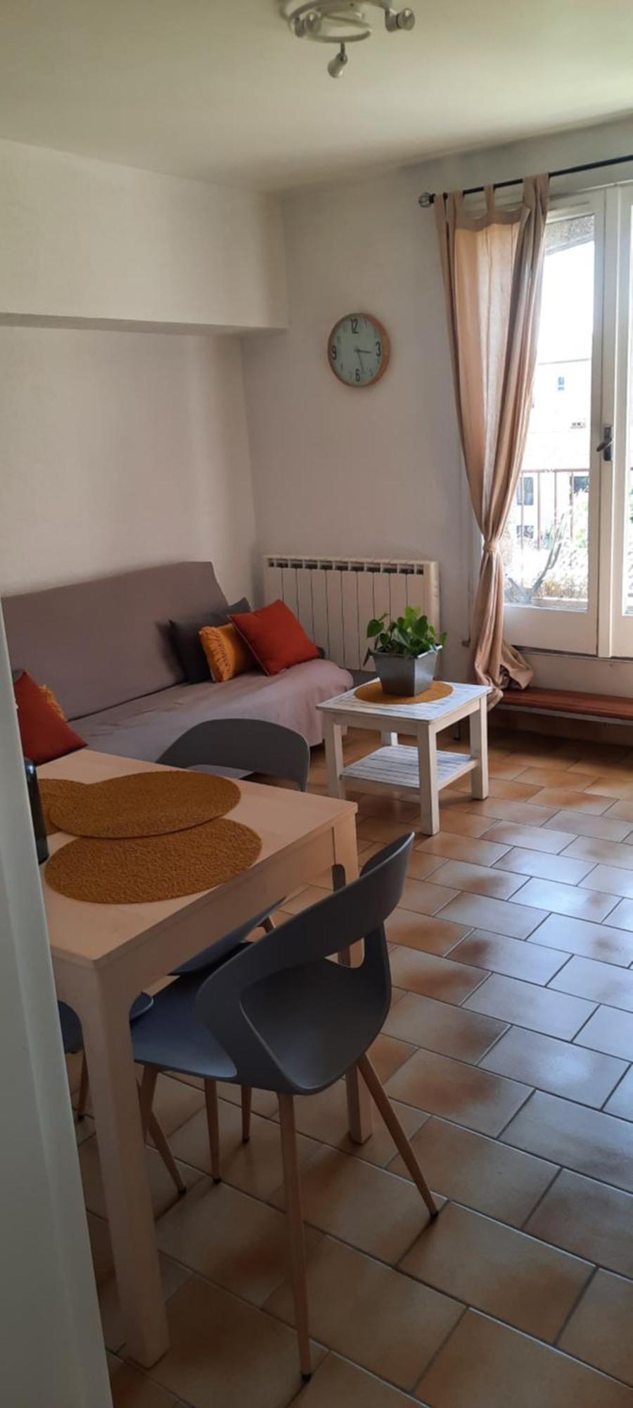 Appartement Climatise Avec Terrasse Au Coeur De Nyons Exterior photo